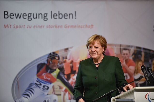 Bundeskanzlerin Merkel beim parlamentarischen Abend 