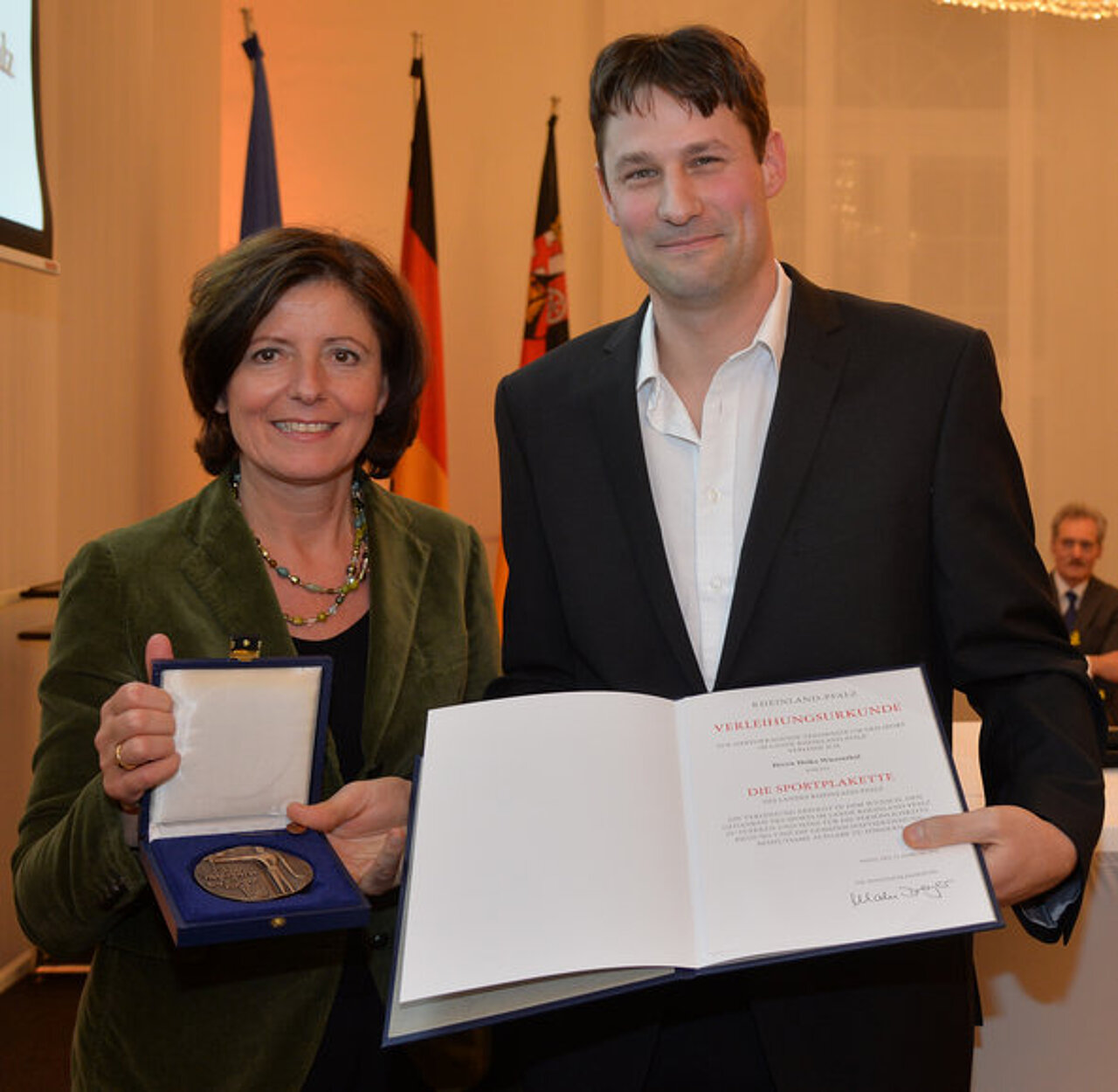 Wiesenthal und Ministerin Dreyer; Foto: Torsten Silz, Bildergalerie rlp