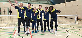 Foto von links Martin Vogel, Heiko Wiesenthal, Andrea Berndt, Torben Schiewe, Marvin Libske und Francis Tonleu
