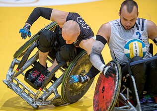 Trotz Startschwierigkeiten geriet das deutsche Team um Jens Sauerbier beim Auftakt nicht ins Schlingern und gewann am Ende deutlich.