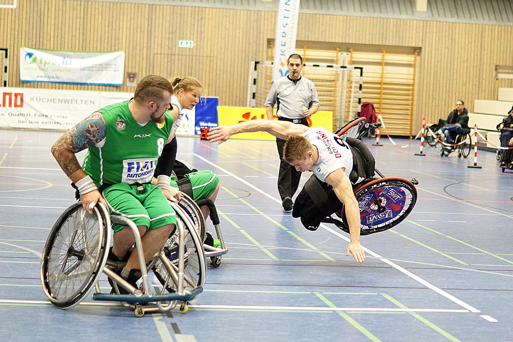 Nur fliegen ist schoener - Karlis Podnieks hebt ab